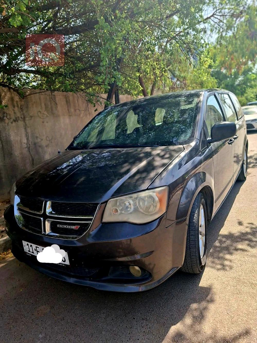 دودج جراند كارافان